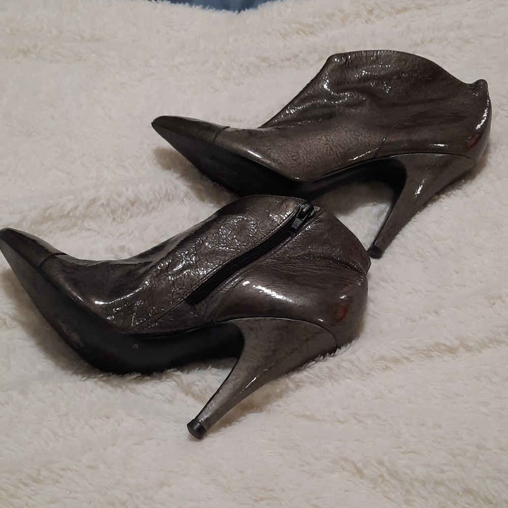 BCBGirls Shoes - Picture 3 of 7